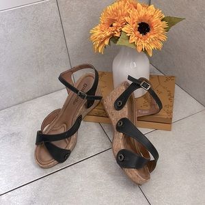 GALIBELLE made in BRAZIL WEDGE SHOES SIZE 10